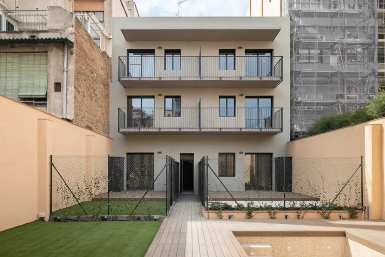 Fotografiando arquitectura moderna, un edificio nuevo en el corazón de Barcelona