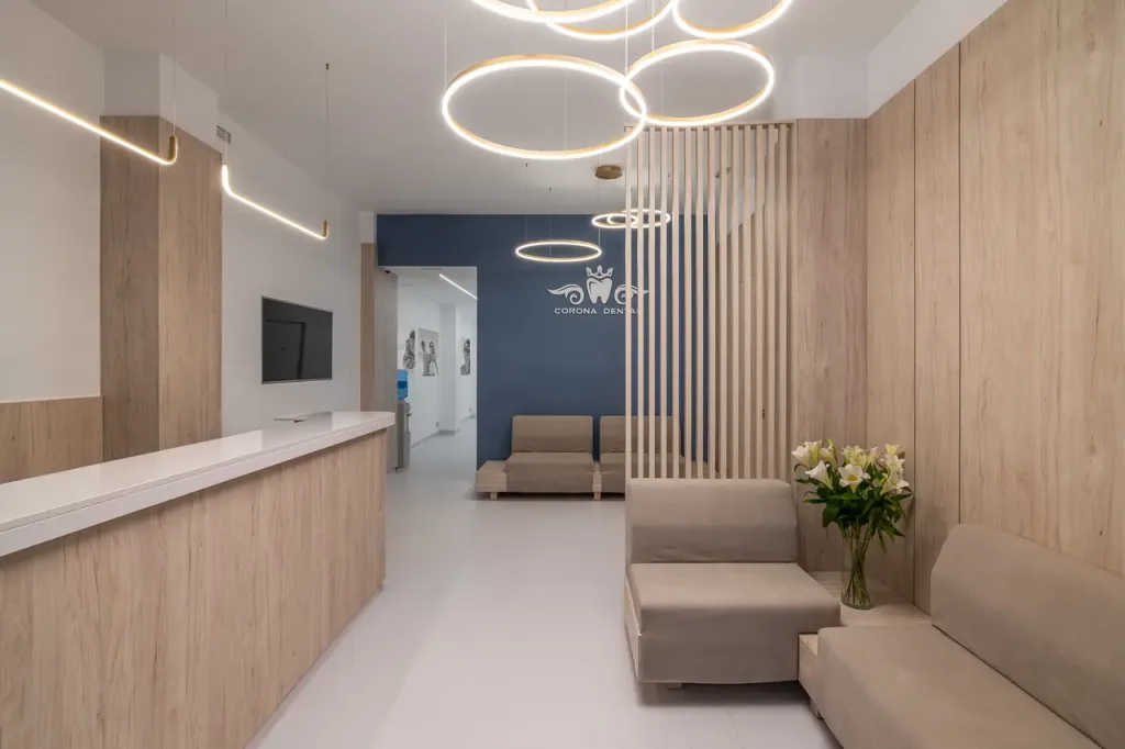 recepcion clinica con iluminacion circular