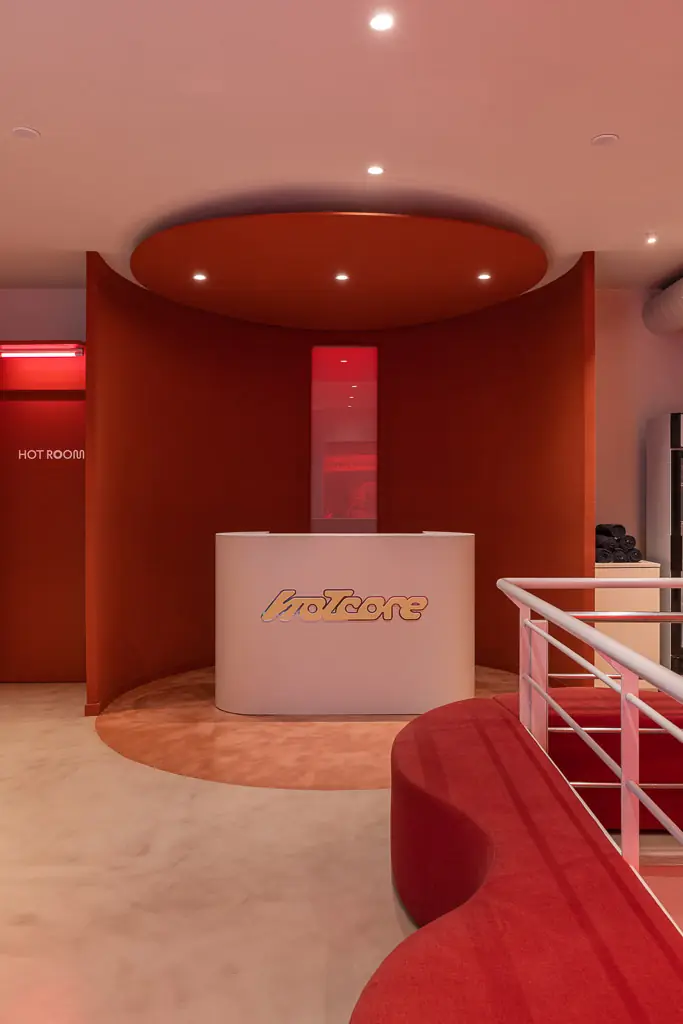 recepcion spa interior rojo moderno hot room