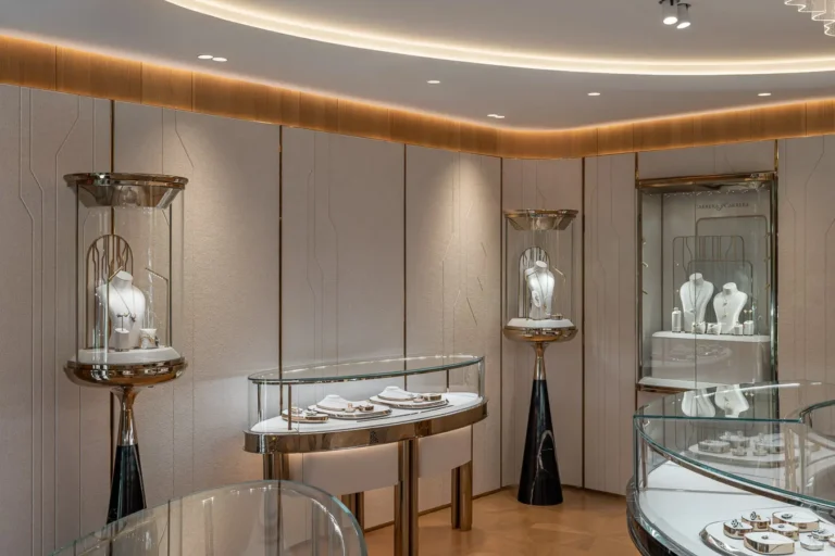vitrinas verticales coleccion joyas carrera y carrera